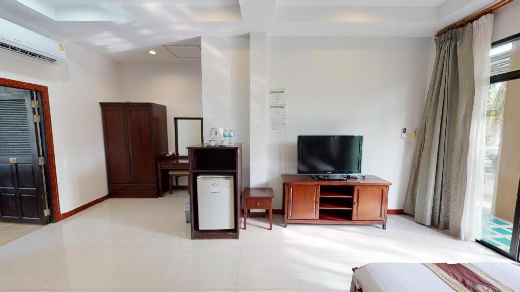 Nattha Waree Hot Spring Resort And Spa Ban Nua Khlong Exterior photo