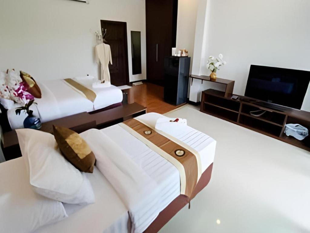 Nattha Waree Hot Spring Resort And Spa Ban Nua Khlong Exterior photo