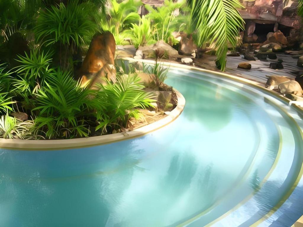 Nattha Waree Hot Spring Resort And Spa Ban Nua Khlong Exterior photo
